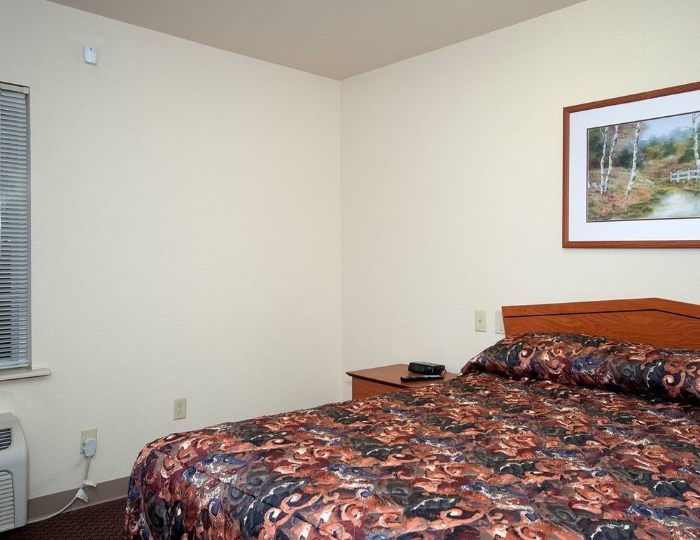 Woodspring Suites Augusta Riverwatch Room photo