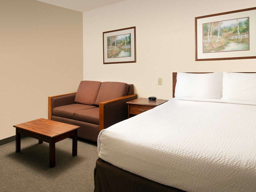 Woodspring Suites Augusta Riverwatch Room photo